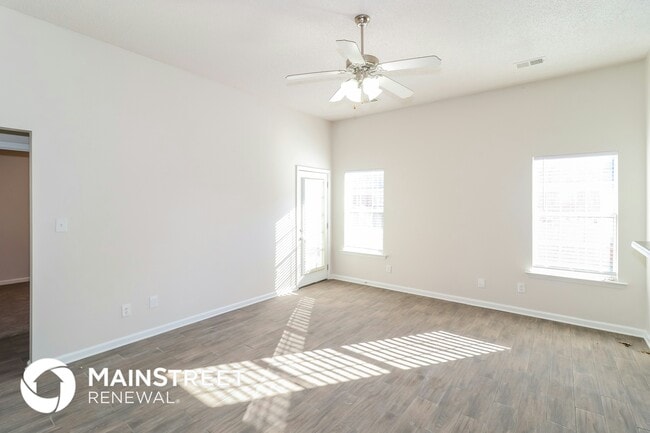 Building Photo - 5890 Carrel Cove