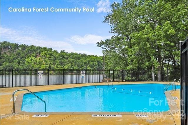 Building Photo - 630 Pine Lake Dr