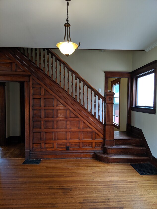 Primary Photo - 212 S 8th St