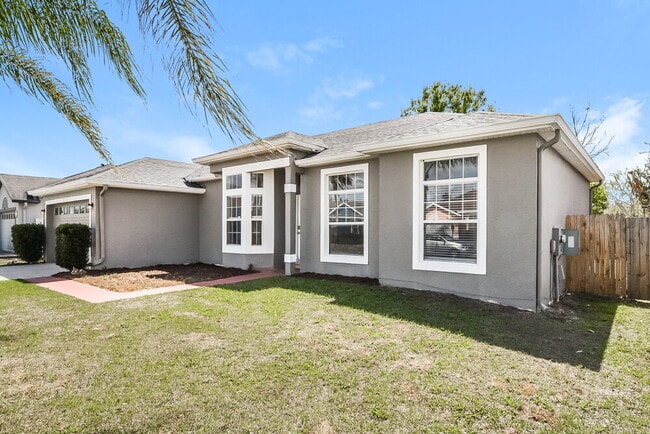 Building Photo - 717 Modena St