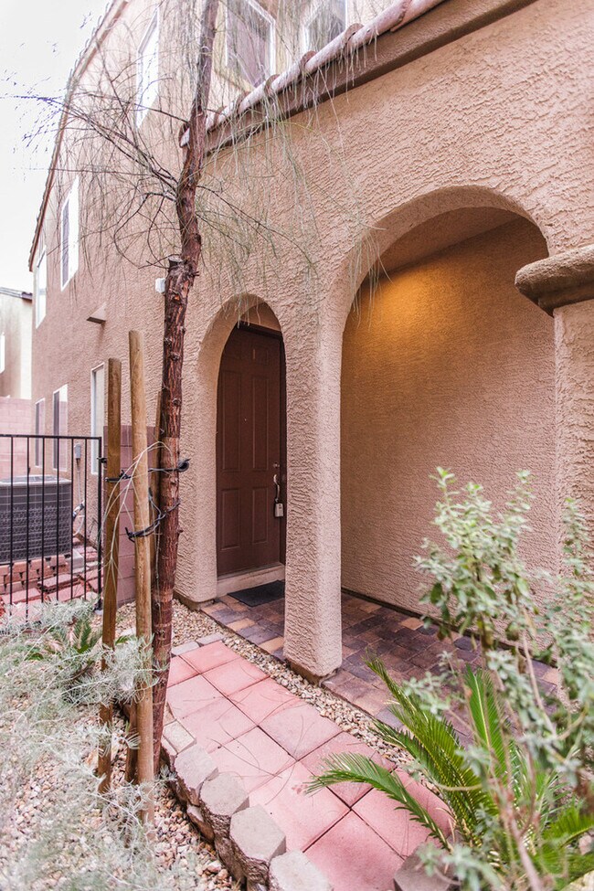 Foto del edificio - Beautiful Mountain's Edge Community