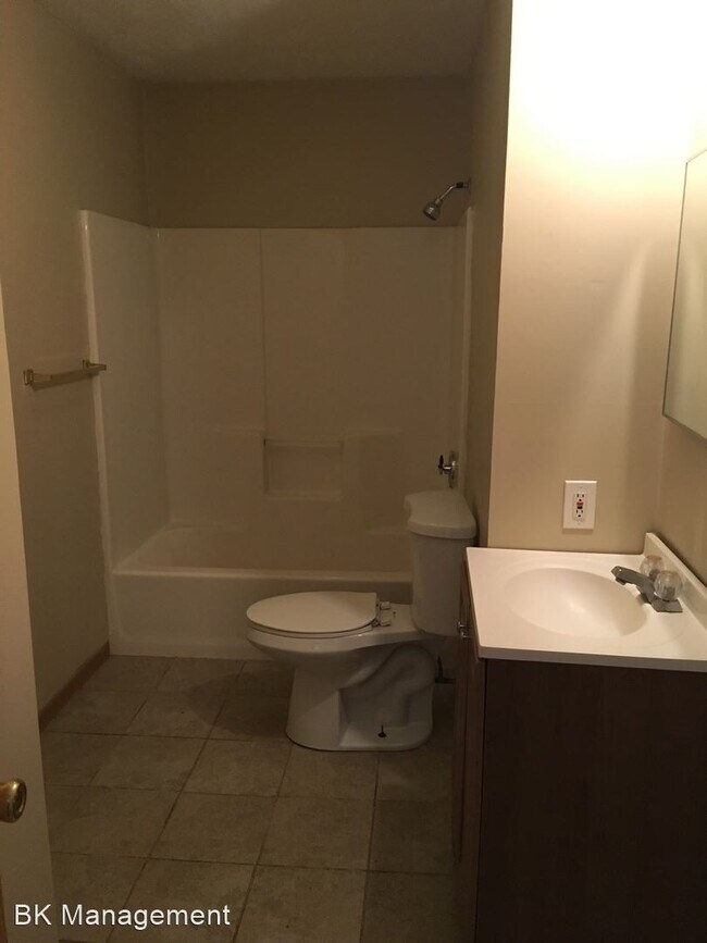 Foto del edificio - 3 br, 2 bath House - 514 E Chestnut