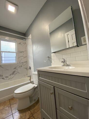 Building Photo - 38 Purser Pl