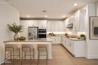 Building Photo - 2121 W Sonoran Desert Dr