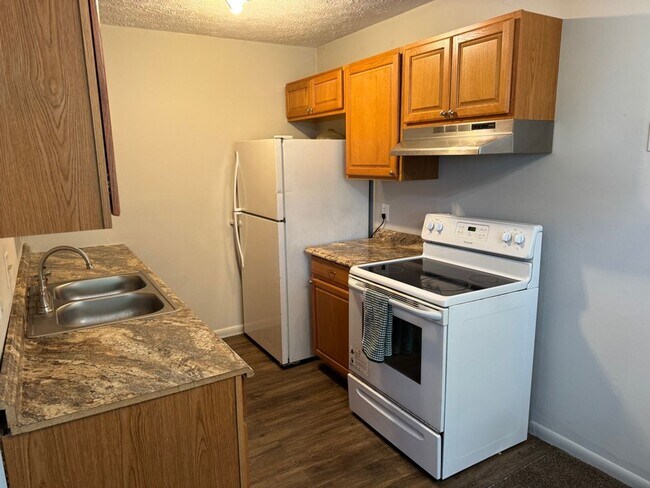 Foto del edificio - Bright & Fresh 2 Bedroom Apartment – Ready...