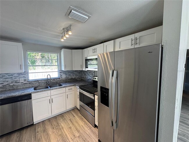 Building Photo - 10214 Sable Ridge Ct