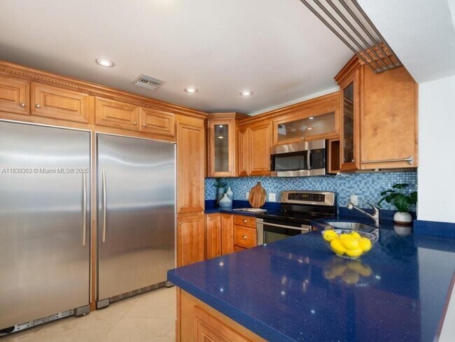 Foto del edificio - 1225 NE 16th Terrace
