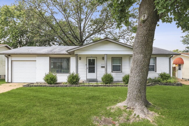 Building Photo - 2223 Farnham Ln
