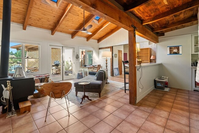 Building Photo - 3700 Las Pilitas Rd