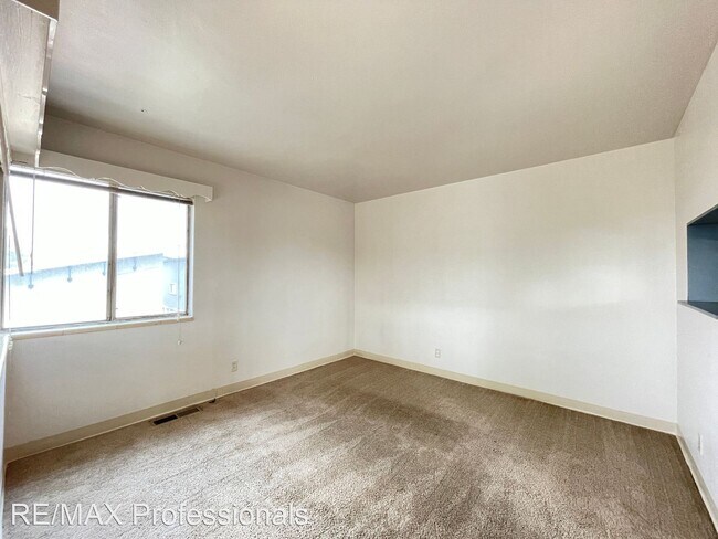 Building Photo - 2 br, 1 bath House - 360 Wilson Ave.