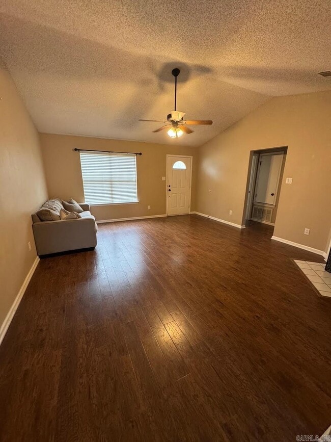 Building Photo - 2619 Valley Forge Dr