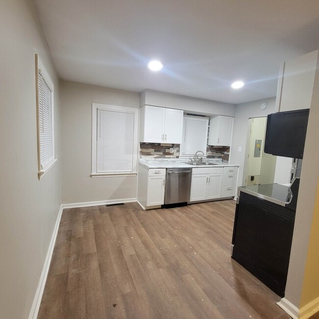 Building Photo - 4709 Margybeth Ave