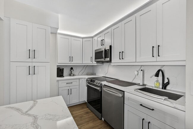 Foto del edificio - 1110 Green Pine Blvd