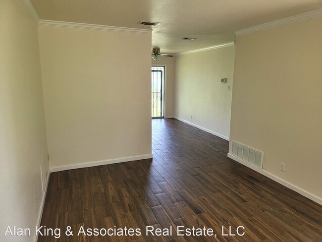 Building Photo - 3 br, 1 bath House - 4723 BELINDA LEE ST