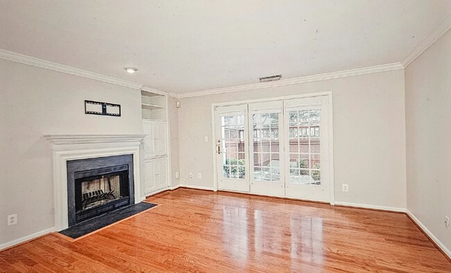 Foto del edificio - 7512 Ashby Ln
