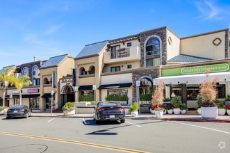 Building Photo - 7509 Draper Ave