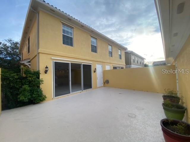 Foto del edificio - 8561 Insular Ln