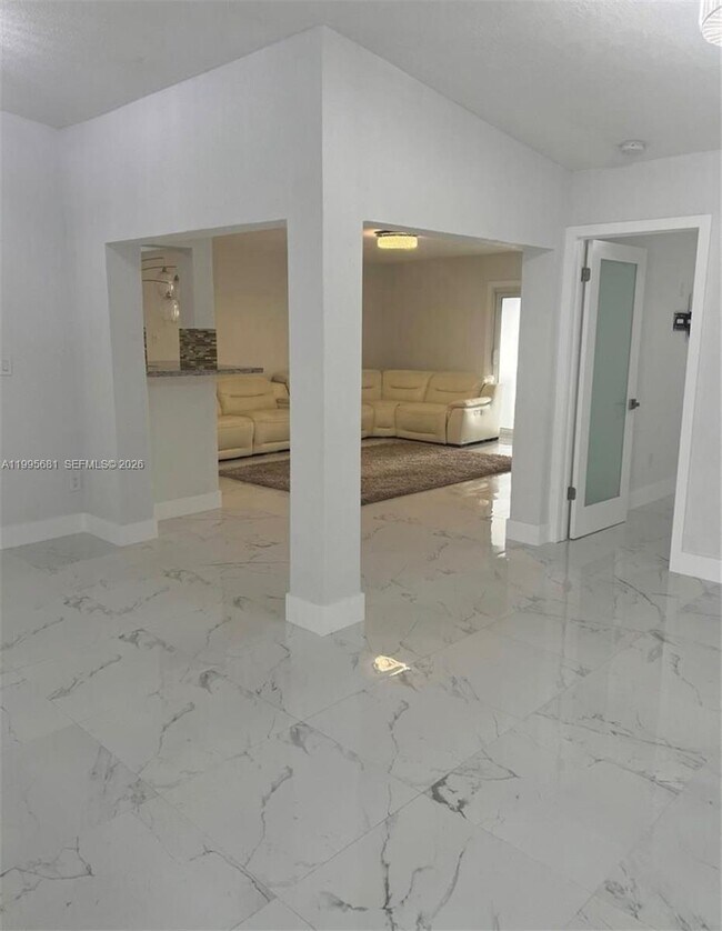 Foto del edificio - 19314 SW 121st Ct