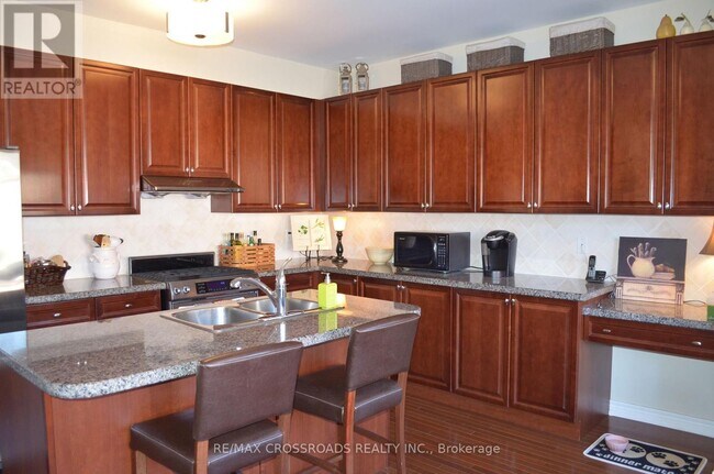Building Photo - 52 Dungannon Dr