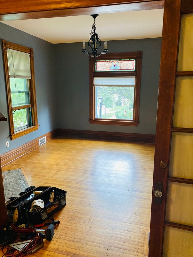 Building Photo - 803 Greenleaf St