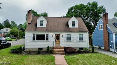 Building Photo - 6 Wakeman St
