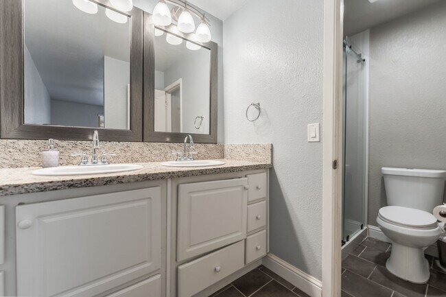 Foto del edificio - 10222 Sunol Way