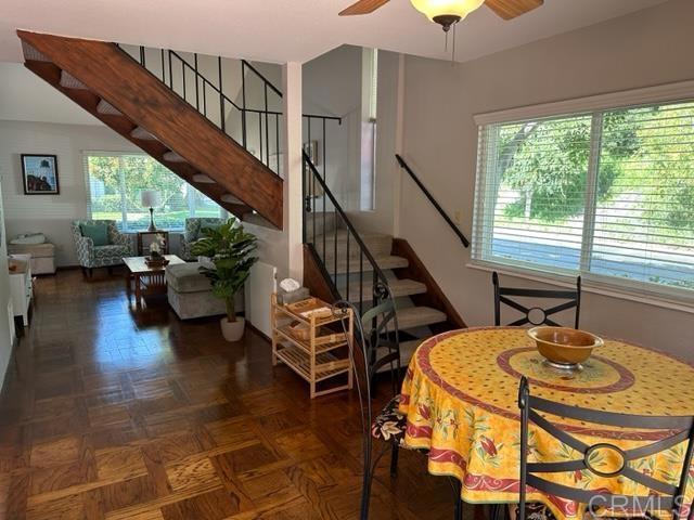 Foto del edificio - 471 Bay Meadows Way