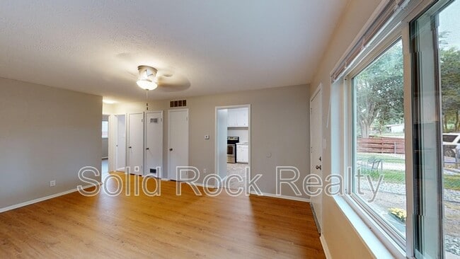 Building Photo - 3138 Illinois Ave