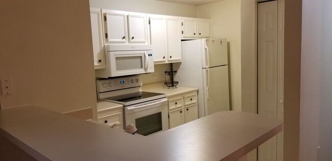 Kitchen - 50 Pebble Beach Cv