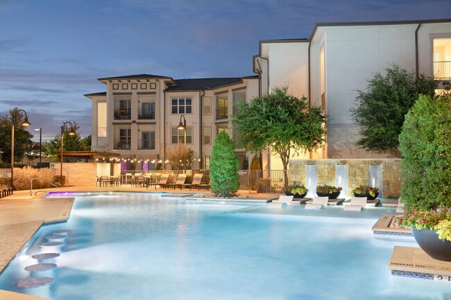 Domain at Midtown Park apartments — community photo - Domain at Midtown Park