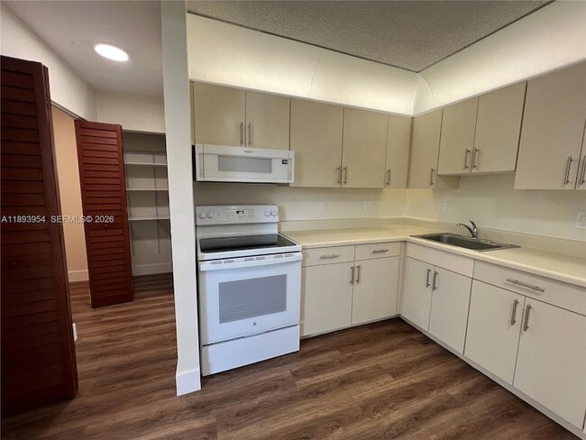 Photo - 21121 SW 85th Ave Apartment