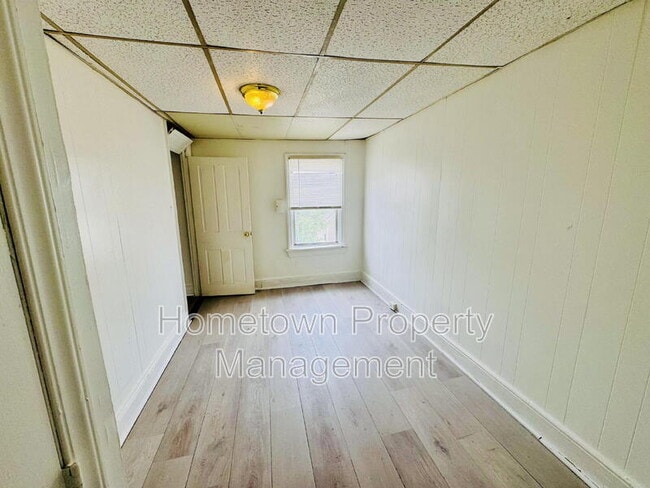 Building Photo - 429 Kelker St