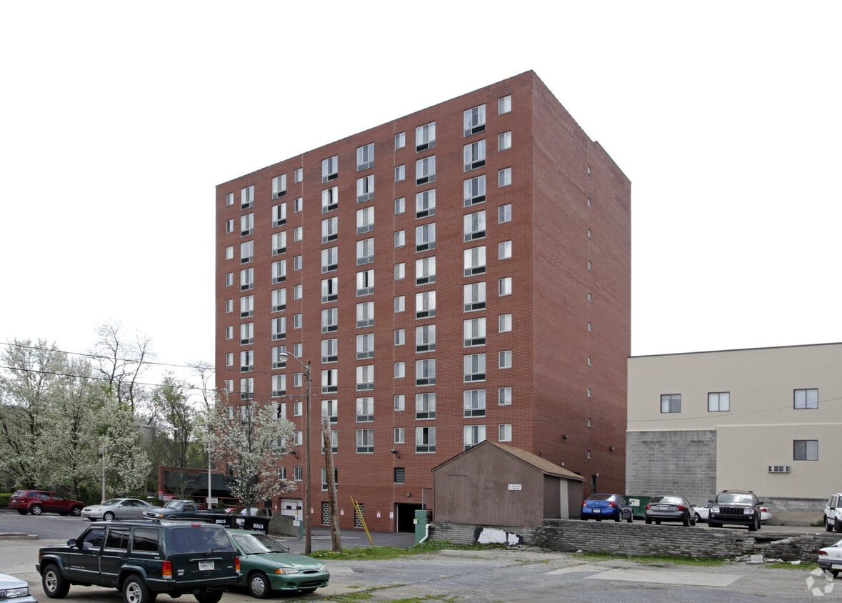 Building Photo - Bridgeville Towers