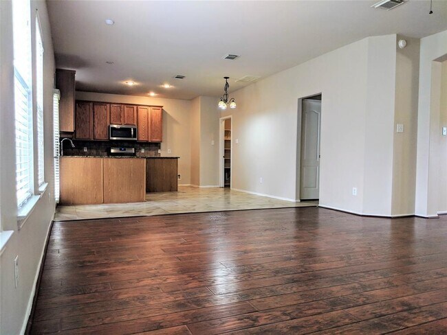 Foto del edificio - 3526 Schumann Oaks Dr