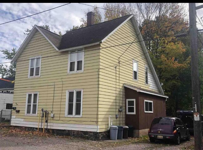 Building Photo - 112 Arch St