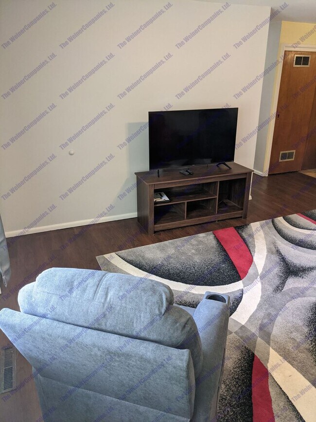 Foto del edificio - Now leasing!!!