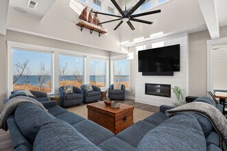 Building Photo - 1010 Cruz Bay Ln