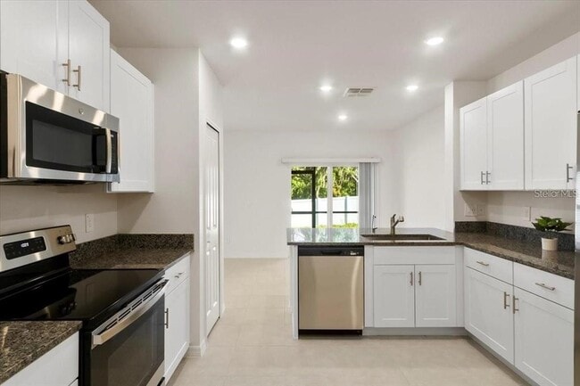 Foto del edificio - 36403 Well Hill Wy