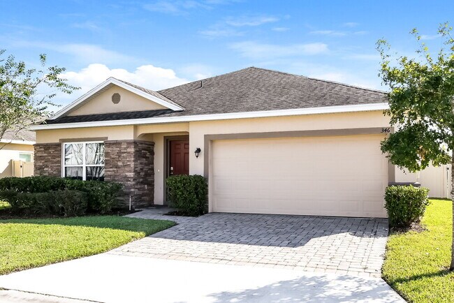 Building Photo - 346 Vitoria Rd