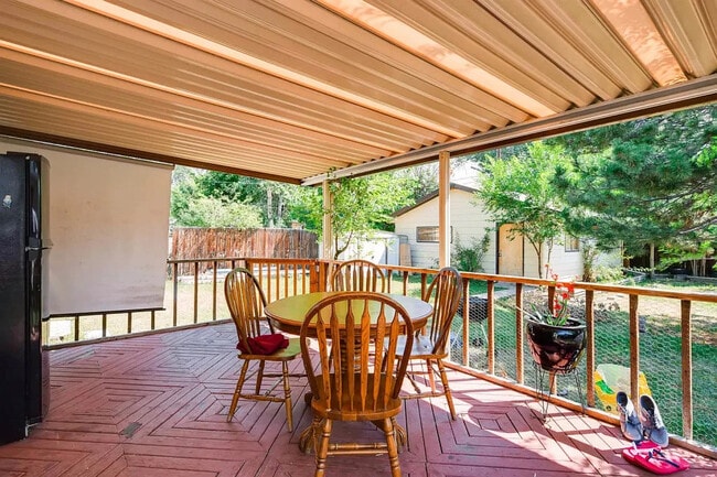 Foto del edificio - 1356 S Patton Ct