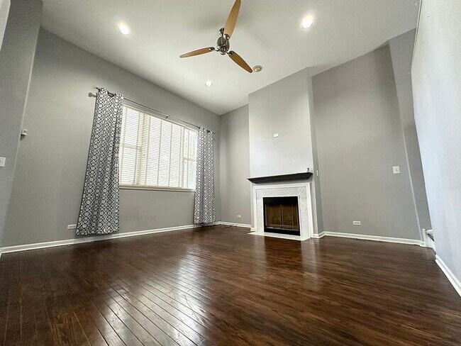 Foto del edificio - 3453 N Lawndale Ave