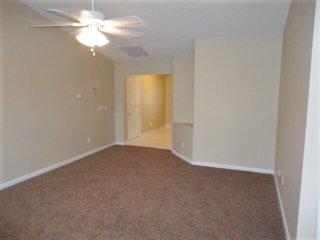 Foto del edificio - 3012 Twinfield Court