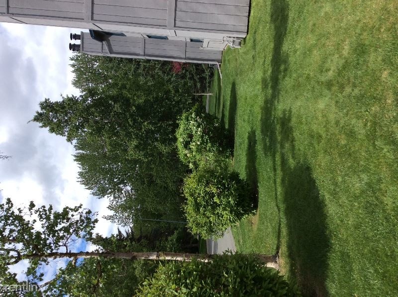 Primary Photo - 1611 Eastridge Dr