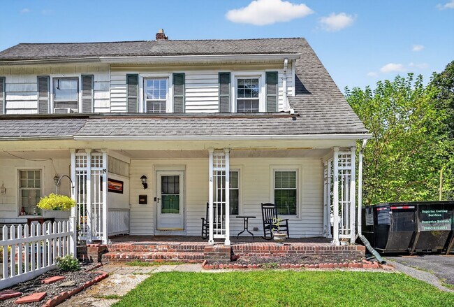Foto del edificio - Turn-key Ready 3 BR 1 BA in Newburgh, NY