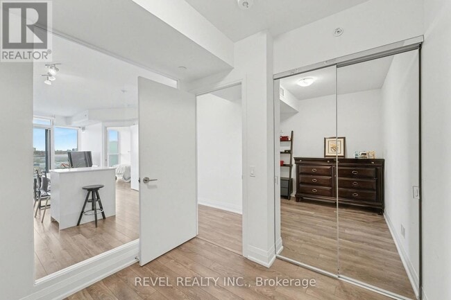 Building Photo - 1461 Lawrence Ave W