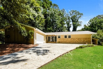 Building Photo - 5521 Valley Brook Rd SE