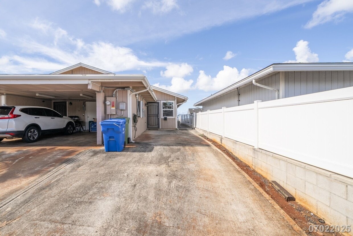 Primary Photo - Attached Studio in Aiea
