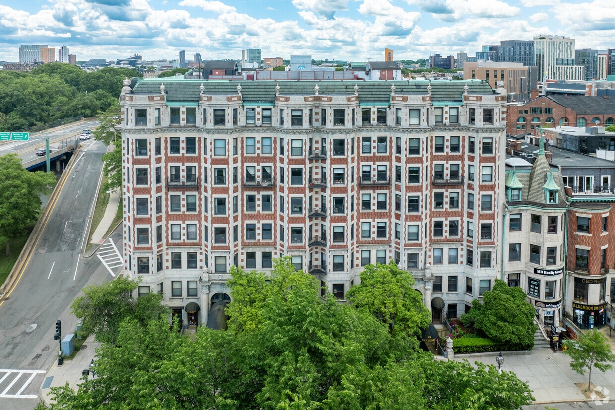 Exterior - The Braemore