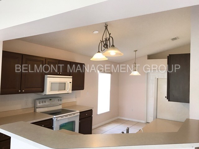 Building Photo - 1009 Mardi Gras Dr