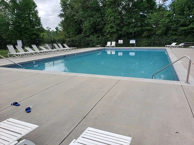 Building Photo - 13038 Peach View Dr